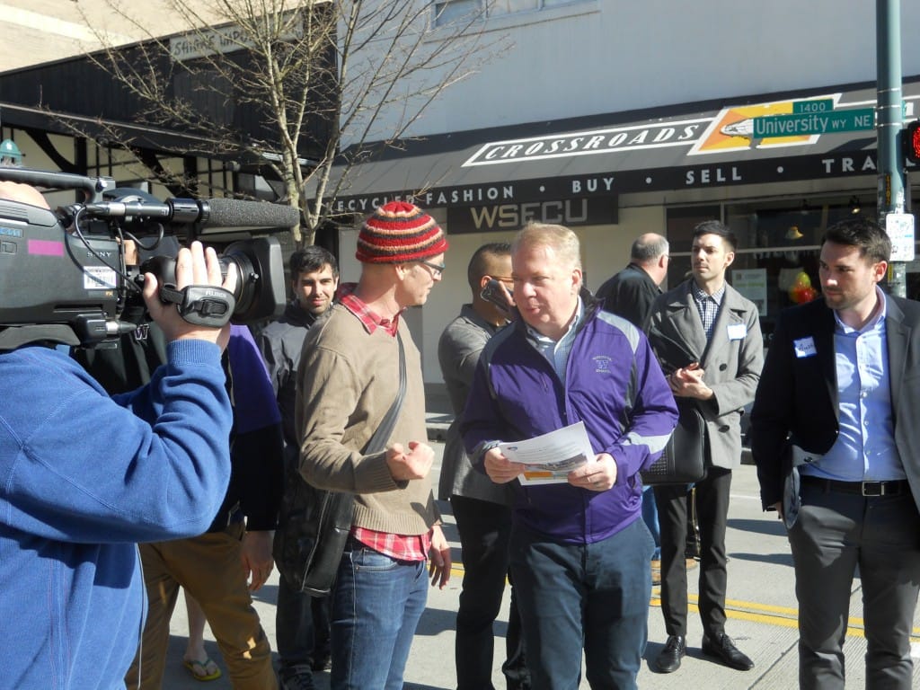 Mayor Leads Scripted U District Community Walk