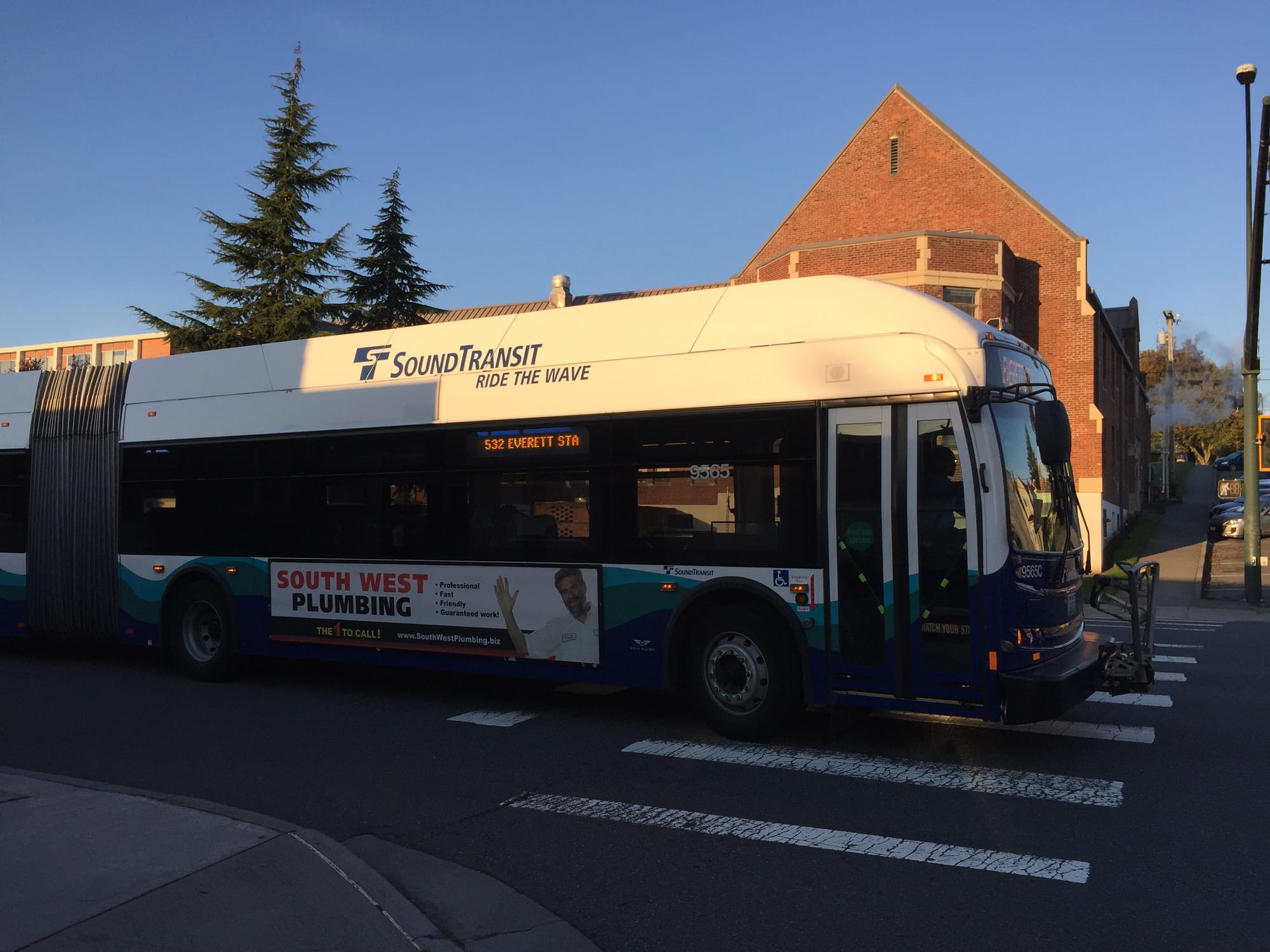 I-405 Commuter Buses to Use Shoulder Lane During Morning Peak