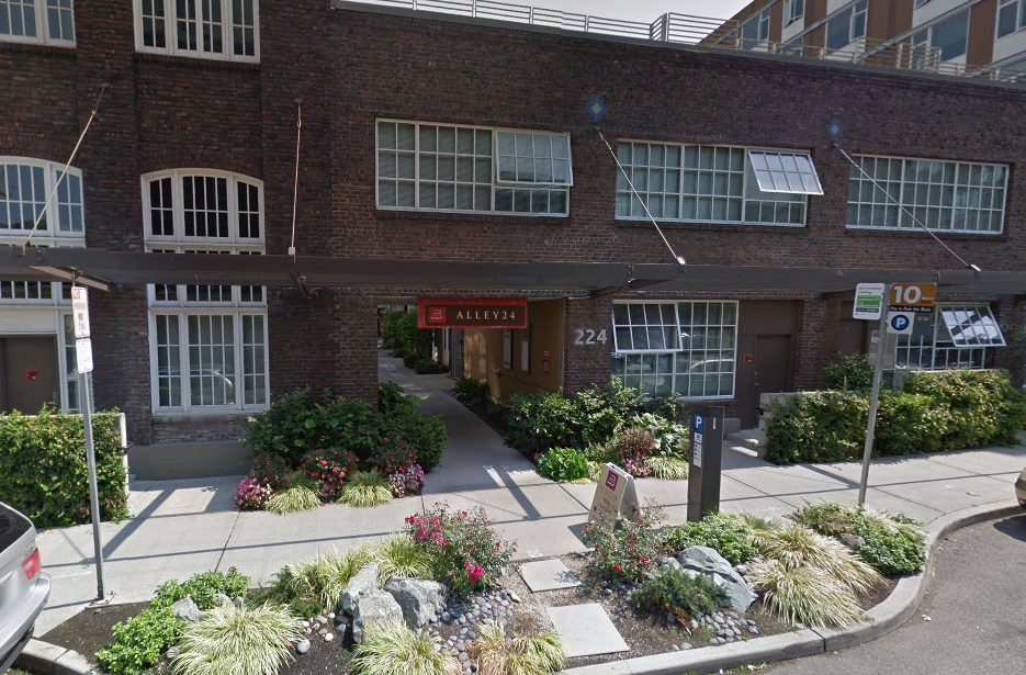 Mid-block connection in Alley24. (Google)