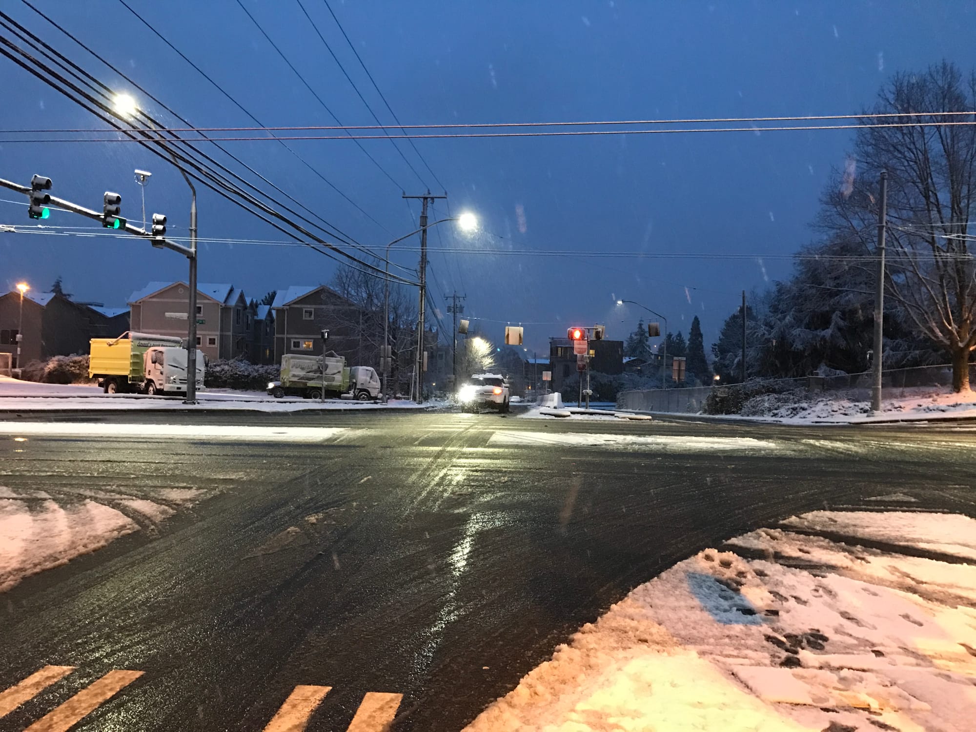 Looking south to 7th Ave NE.