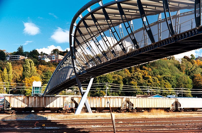 Pedestrian Bridges Will Not Solve the Mercer Mess