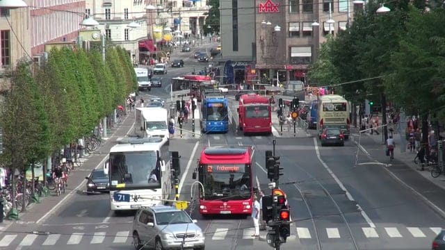Sunday Video: Congestion Pricing Was Unpopular in Stockholm — Until People Saw It in Action