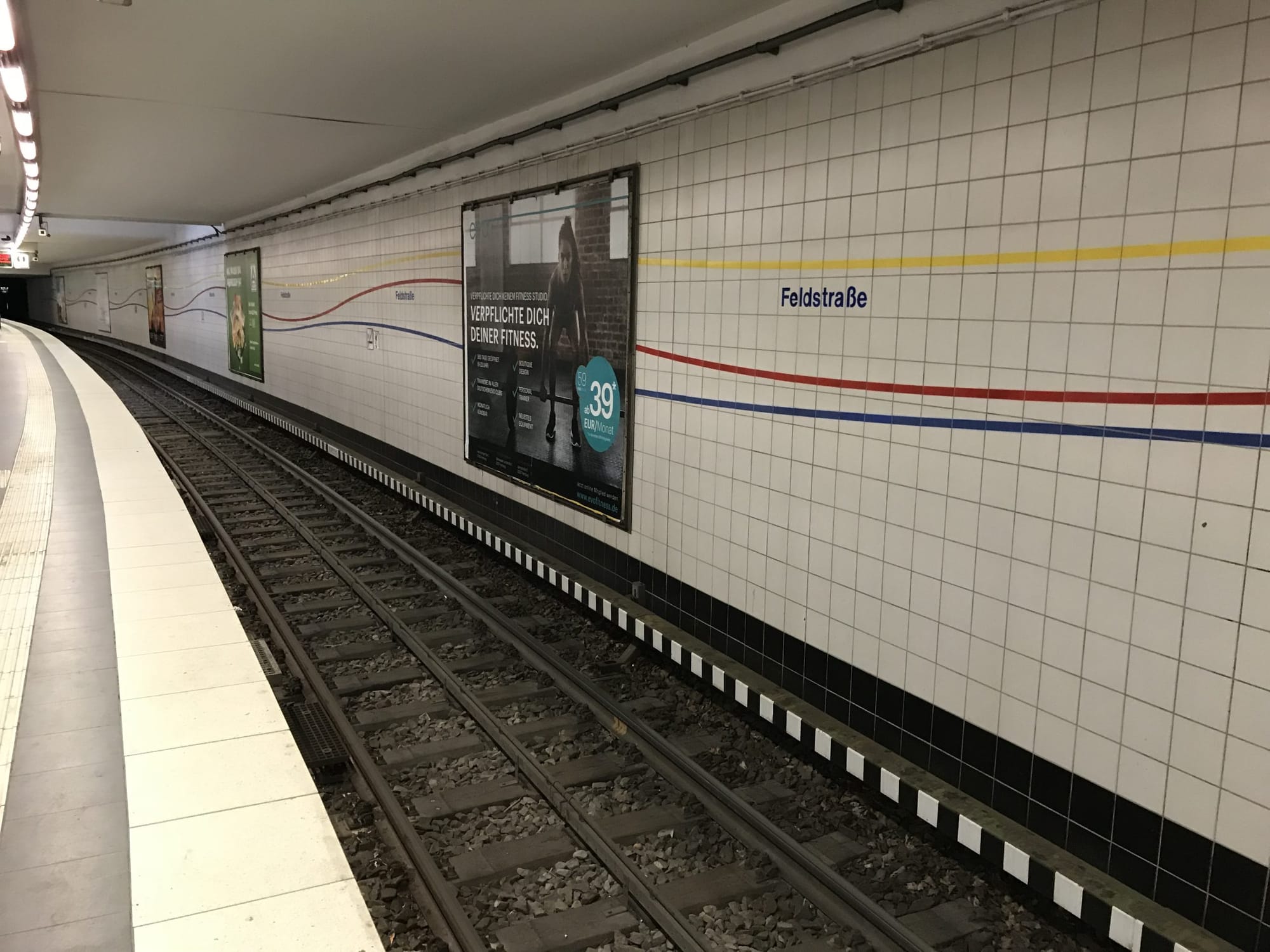 What We’re Reading: Dirty Management, Drunk Reporting, and Streetcar Renaissance