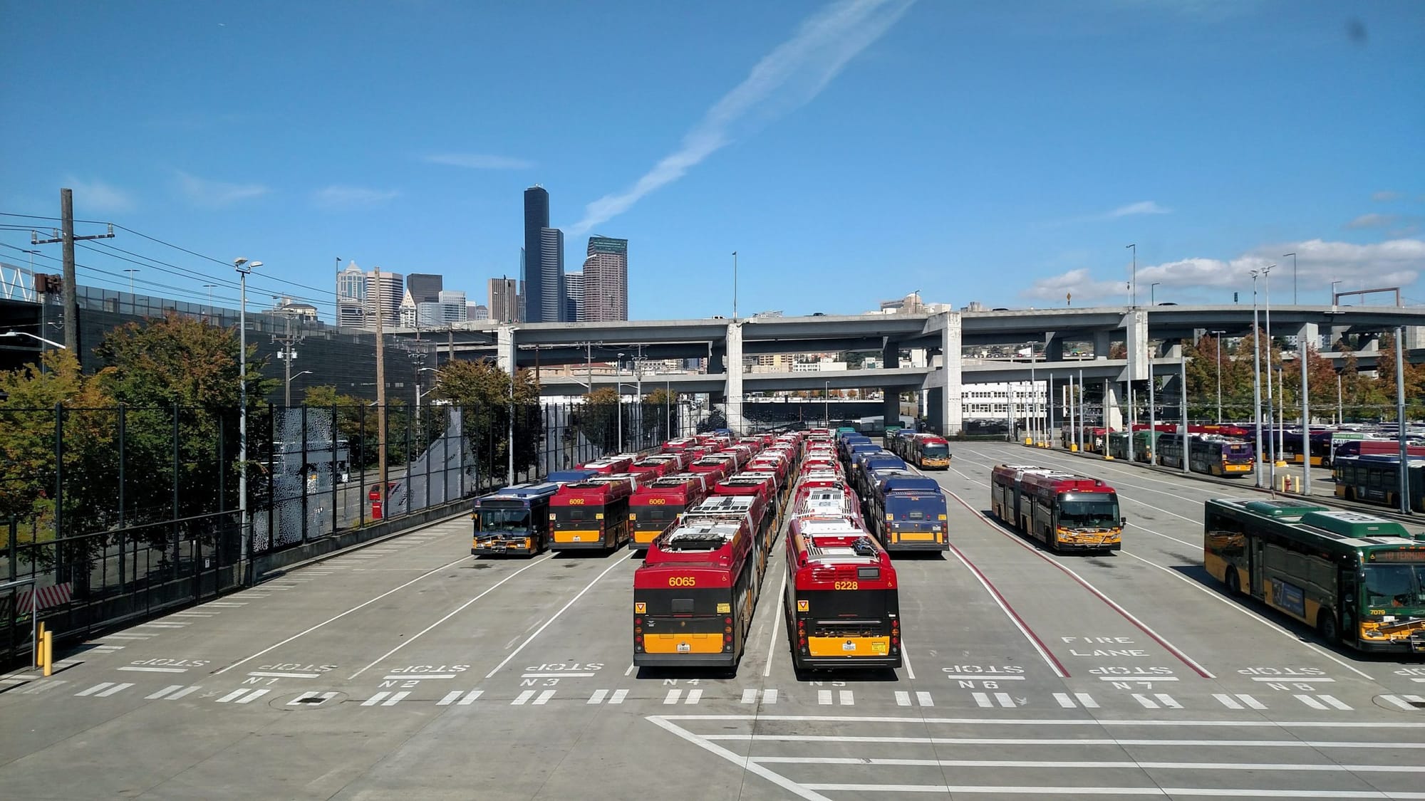 Metro Adding Hydrogen Buses, Auditor Casts Doubt on Fleet Electrification Strategy