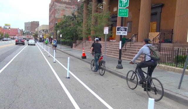 Sunday Video: Jersey City Experiments With Its First Protected Bike Lane