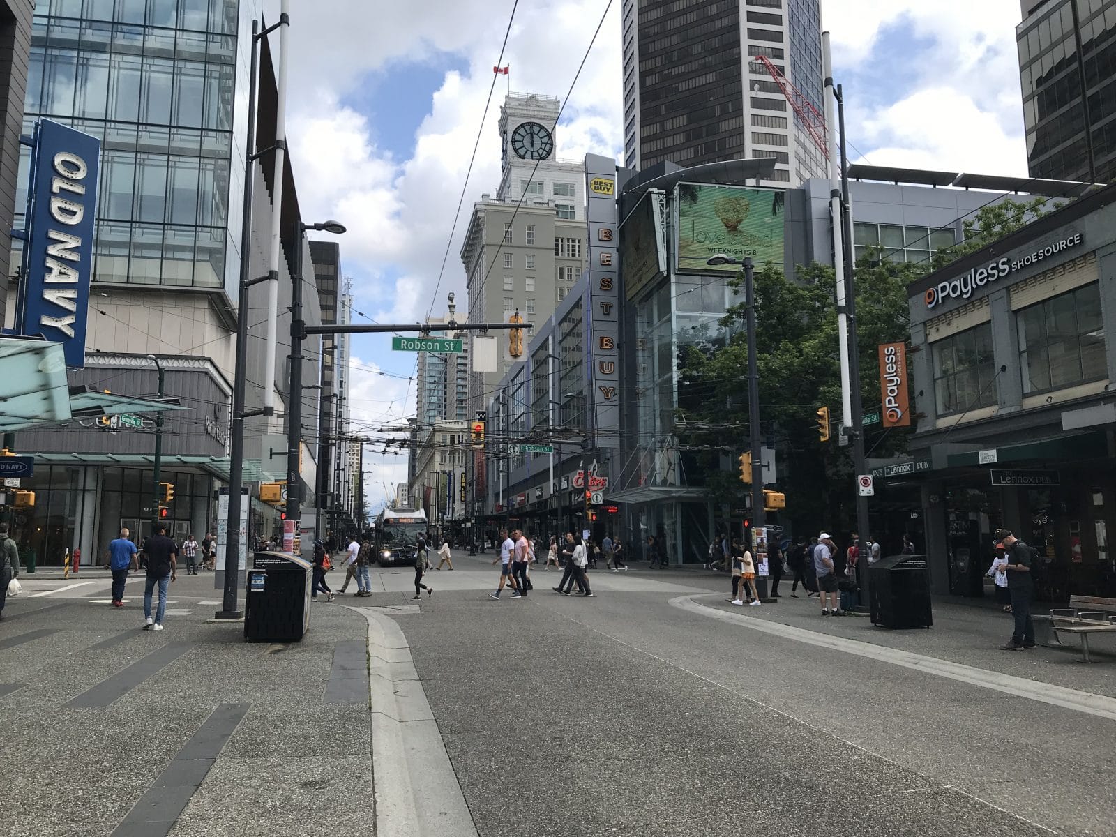 What We’re Reading: A Gentrifying City, Going Dutch, and Funding Biking