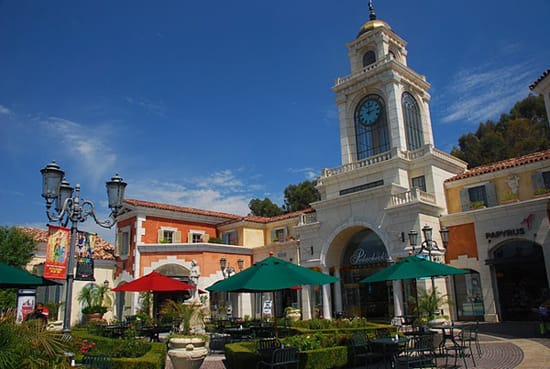 Apparently the world's largest Rolex clock is at Rick Caruso's The Commons at Calabasas. (Photo by Tomharlyu, Wikimedia Commons)