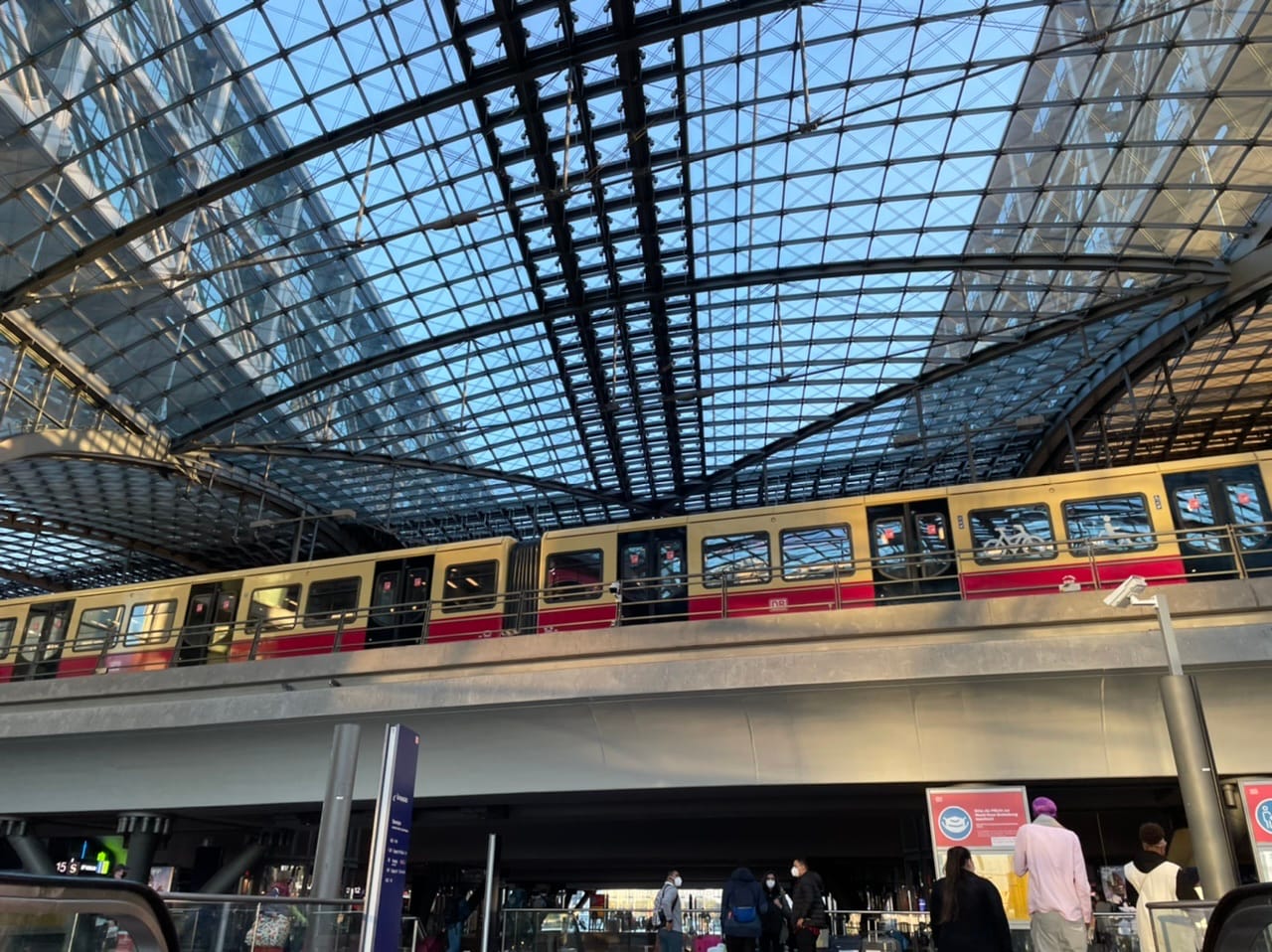 What We’re Reading: Parking Craters, RAISE, and No Loos