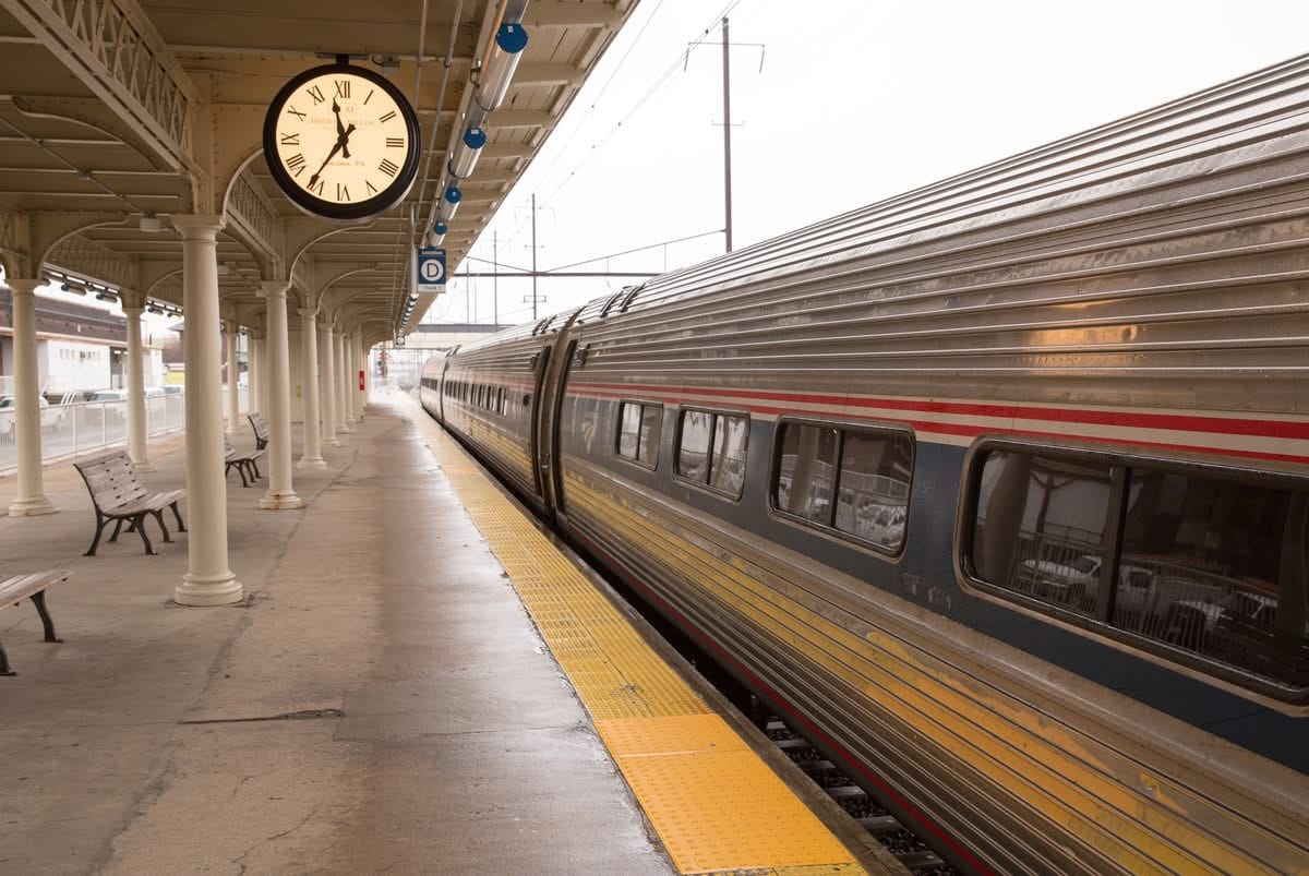 Amtrak Begins to Restore Cascades Train Service with Relocated Trains