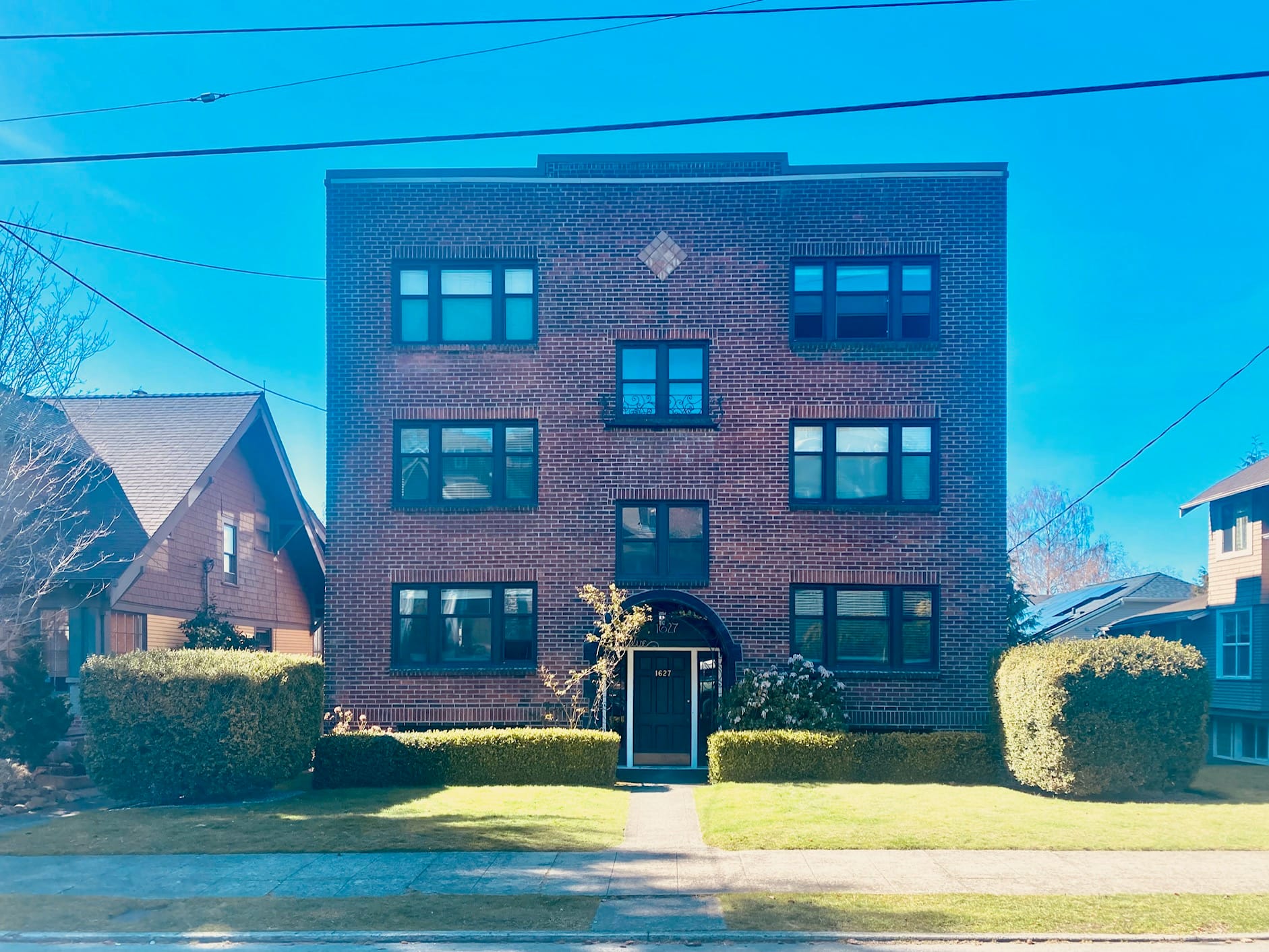 A three story brick building