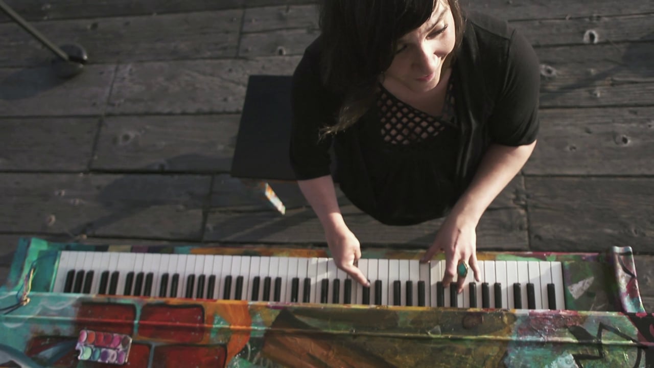 Sunday Video: Farewell to the Pianos