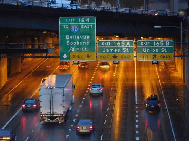 Another oft-cited problem is I-5's narrowness, but in Downtown it actually has up to six lanes per direction. A creative redesign of multiple "exit only" lanes is one cheap solution, and there is indeed such an unfunded plan for the northbound mainline. (Photo by the author)