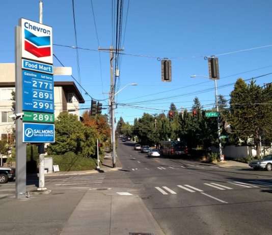 Safety Advocates Demand Bigger Fixes at NE 65th St Drop-in Sessions