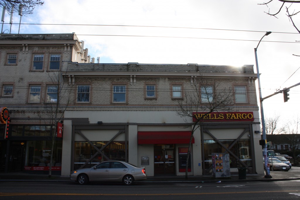 Not to be outdone, Wells Fargo also went with a hideous renovation for its Wallingford branch.