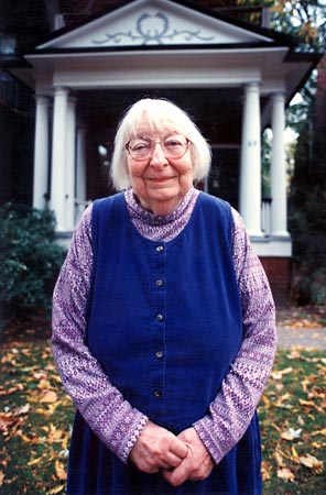 Jane Jacobs made Toronto her home from 1968 to her death in 2006. ()