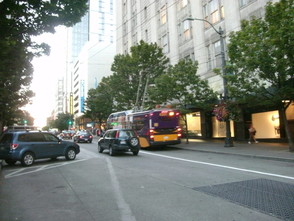 A bus at 3rd, where the biggest gain to travel time for buses is expected. (Photo by the author)