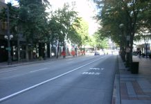 Fourth Avenue Covertly Gets Bus, Turn Lane