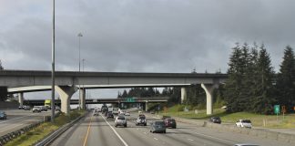 Governor Inslee Vetoes Distracted Driving Law Delay