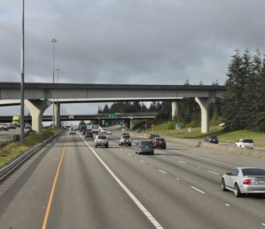 Governor Inslee Vetoes Distracted Driving Law Delay