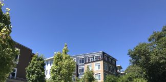 What We’re Reading: Los Angeles Again, Biketiquette, And Space Hungry