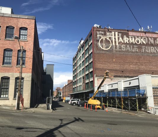 What We’re Reading: Beg Buttons, Artistic Land Banking, and Road Rage