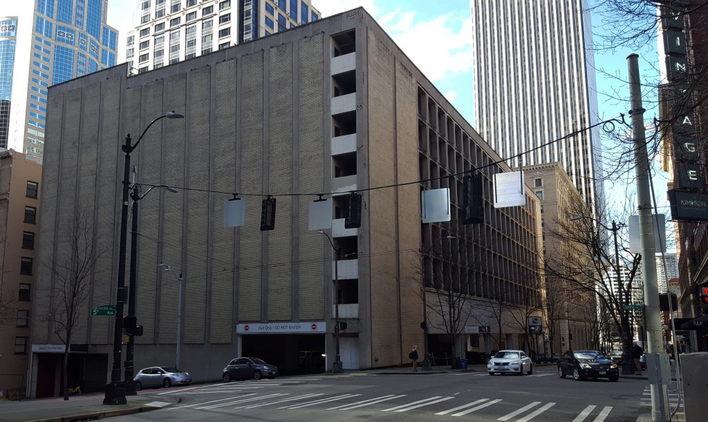 The Olympic Garage owned by the University of Washington at 5th and Seneca. (Photo by author)