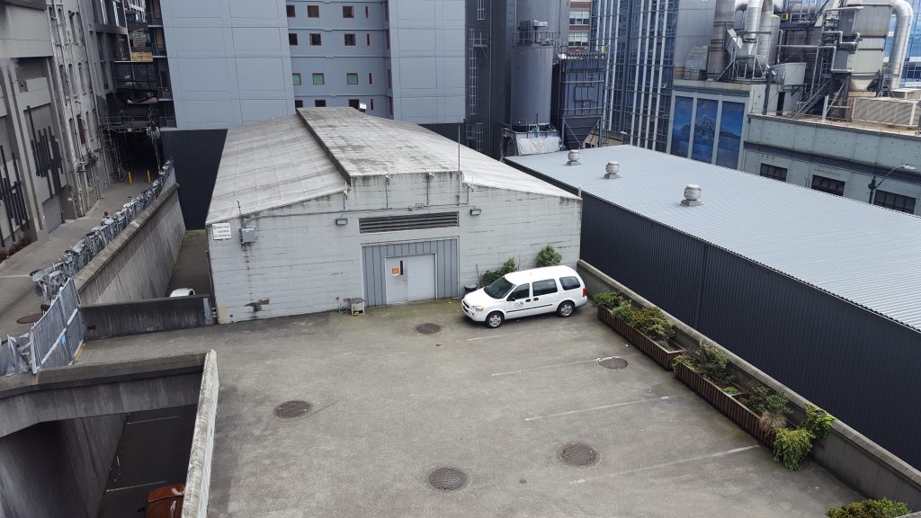 Seattle City Light substation on Western Avenue. (Photo by author)