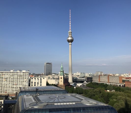 What We’re Reading: Grand Bike Plan, One Track Mind, and Plastic Straws