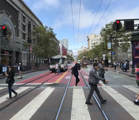 What We’re Reading: Fiscally Impossible, Mariners Extortion, and Don’t Break Promises