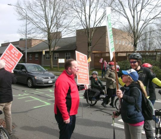 Car Activists See 35th Avenue NE as a Blueprint to Thwart Safety Upgrades