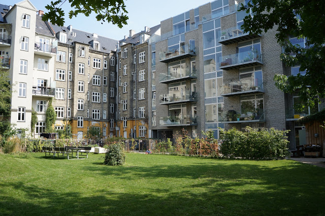 Private housing cooperative courtyard in an inner neighborhood of Copenhagen. (Roxanne Glick)