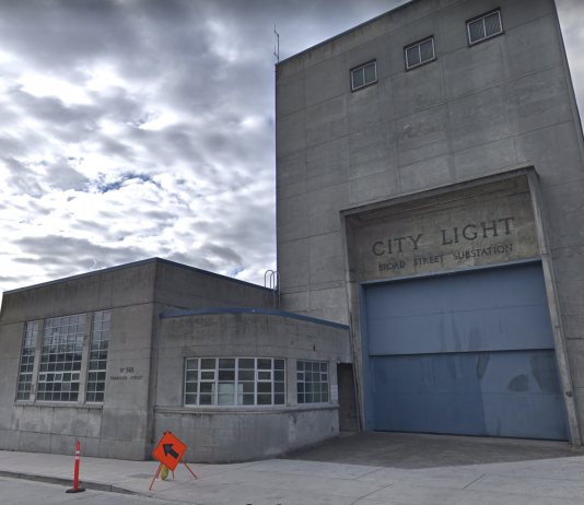 City Council Takes Up Electric Vehicle Charging Legislation