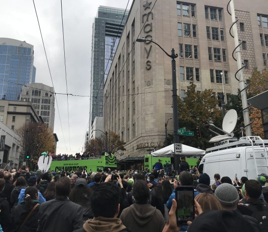 What We’re Reading: Constitutional, Euro Bus, and More Vendors