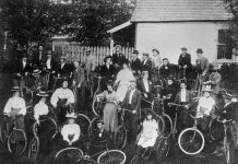Wheeling Season: Bike Advocacy Comes Full Circle Cycling was all this rage near the turn of the 20th century, as this photo of a cycling club show. H/t to Paul Dorpat for tracking down the photo. (Credit: Puget Sound Cycle Club)
