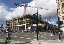 What We’re Reading: Vandalized, Smaller Workforce, and Longer Commutes A protected bike and all-way pedestrian intersection in Victoria.