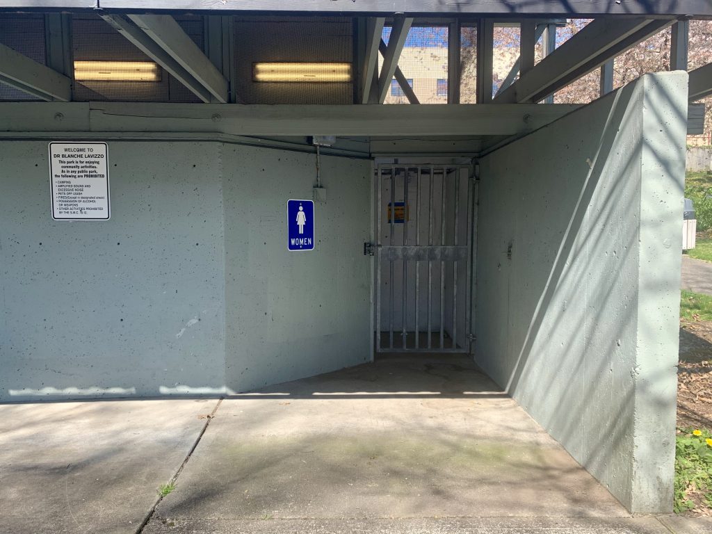 The public restrooms at Blanche Lavizzo Park remain closed due to "seasonal closure" despite the acute lack access to bathroom facilities for people struggling with homelessness. (Photo by author)