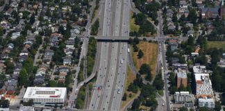 An aerial view of the proposed lid area of Interstate 5 connecting Wallingford and the University District in Seattle. (Credit: Northwest Urbanist)
