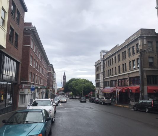 What We’re Reading: De-Car-Ing, Squeezed, and In-Street Biz