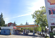 Ban New Gas Stations and Require Cleanups to Tackle the Big Polluter on the Corner Wallingford's Shell gas station. (Photo by Matthew Metz)