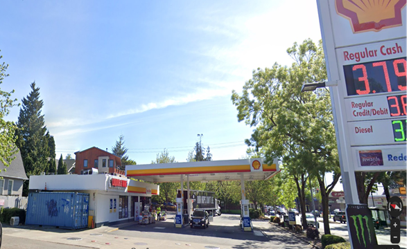 Wallingford's Shell gas station. (Photo by Matthew Metz)