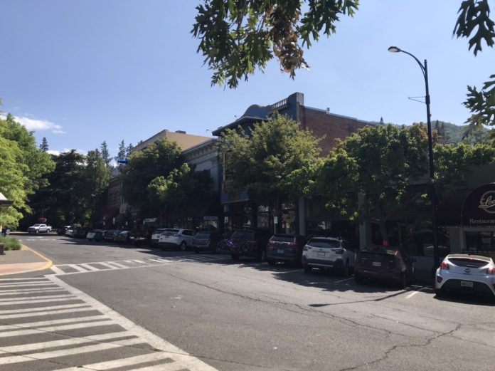 A block in the city center of Ashland, Oregon.