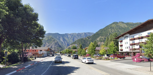 U.S. Route 2 in the heart of Leavenworth. (Google Maps)