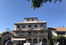 What We’re Reading: Double-Decker, Parkless, and Busy Streets Downtown Sonoma.