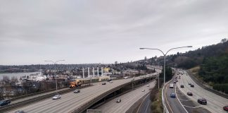 I-5 express lanes and general purposes lane stacked between Capitol Hill and Lake Union.