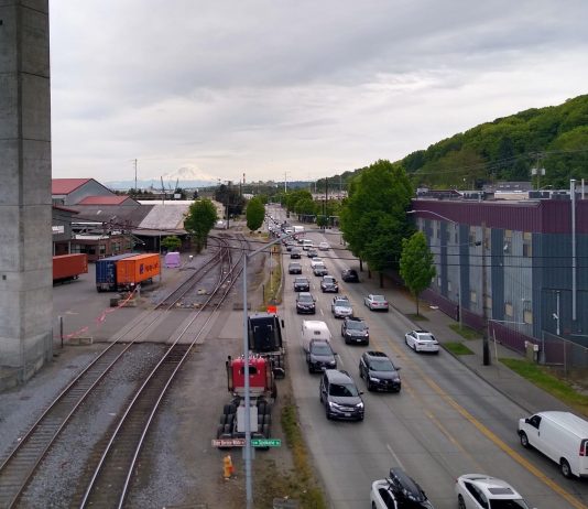 Decision on West Marginal Bike Connection Still Unknown as SDOT Meets with Freight and Bike Advocates