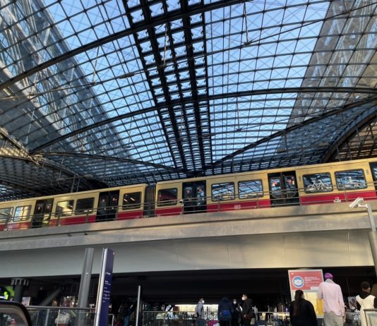 What We’re Reading: Parking Craters, RAISE, and No Loos