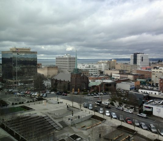 Everett Link Must Think Out of the Box to Avoid Generational Errors