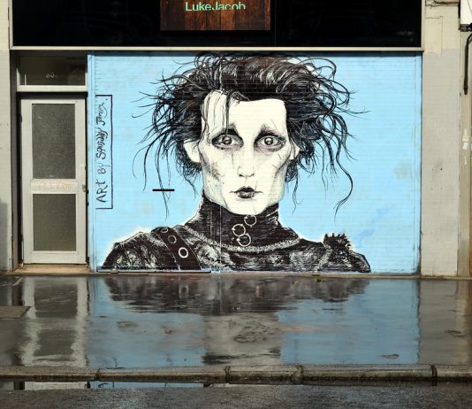 Six Urbanist Holiday Movies That Don’t Happen In New York