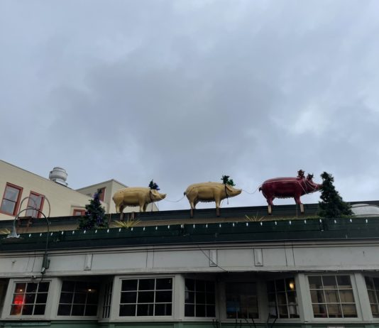 What We’re Reading: Unblock Bus Stops, Banana Republic, and Bikes Add Value