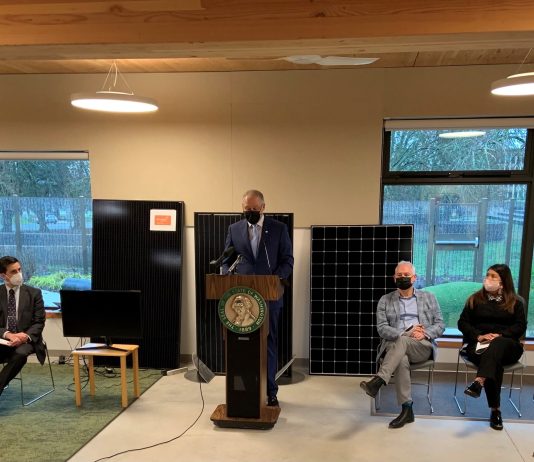 Inslee’s Proposes $7,500 Electric Car Rebate and $1,000 E-Bike Rebate in $626 Million Climate Plan